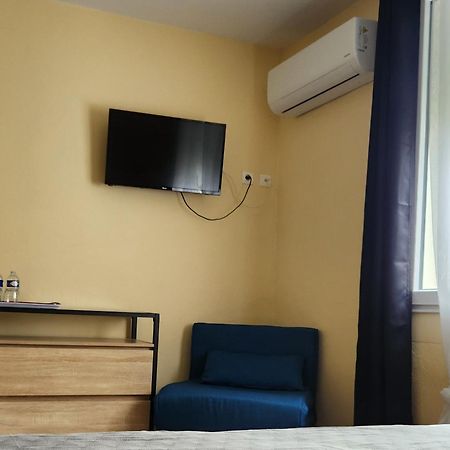 Bed and Breakfast Les Belles Nuits Le Bousquet-d'Orb Экстерьер фото